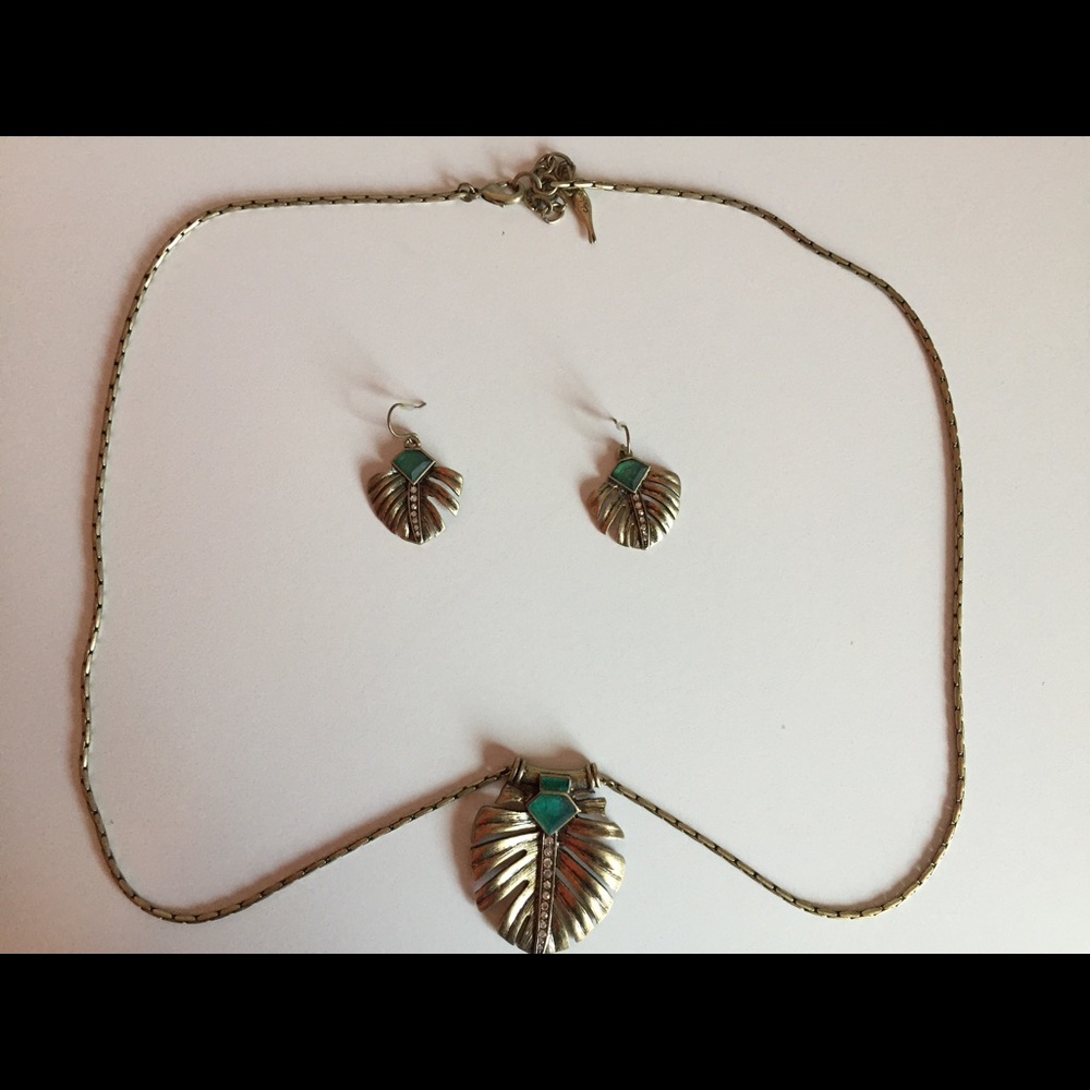 Chloe + Isabelle Long Necklace/Earrings set